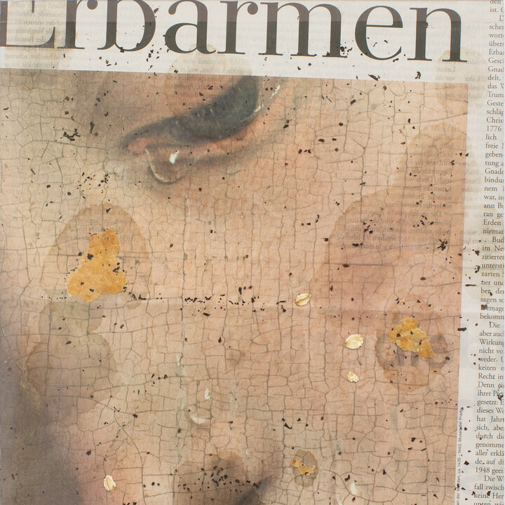 Zeitungsausschnitt mit Lebensmittelresten drauf