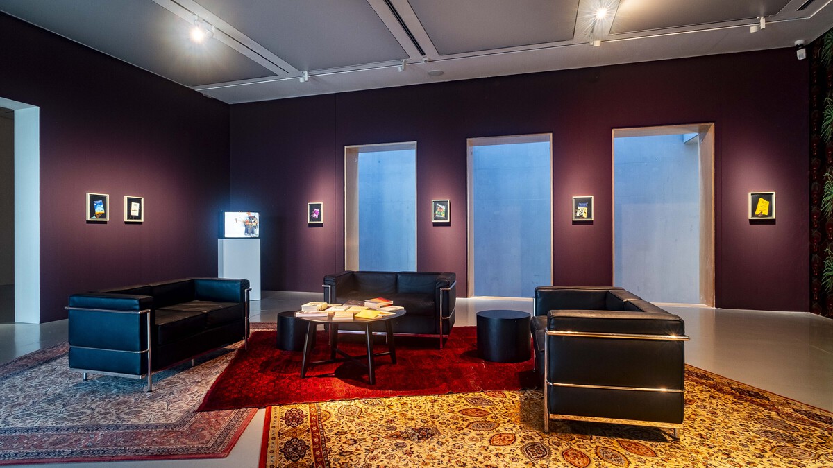 Reading- and Listening-Room von Cauleen Smith